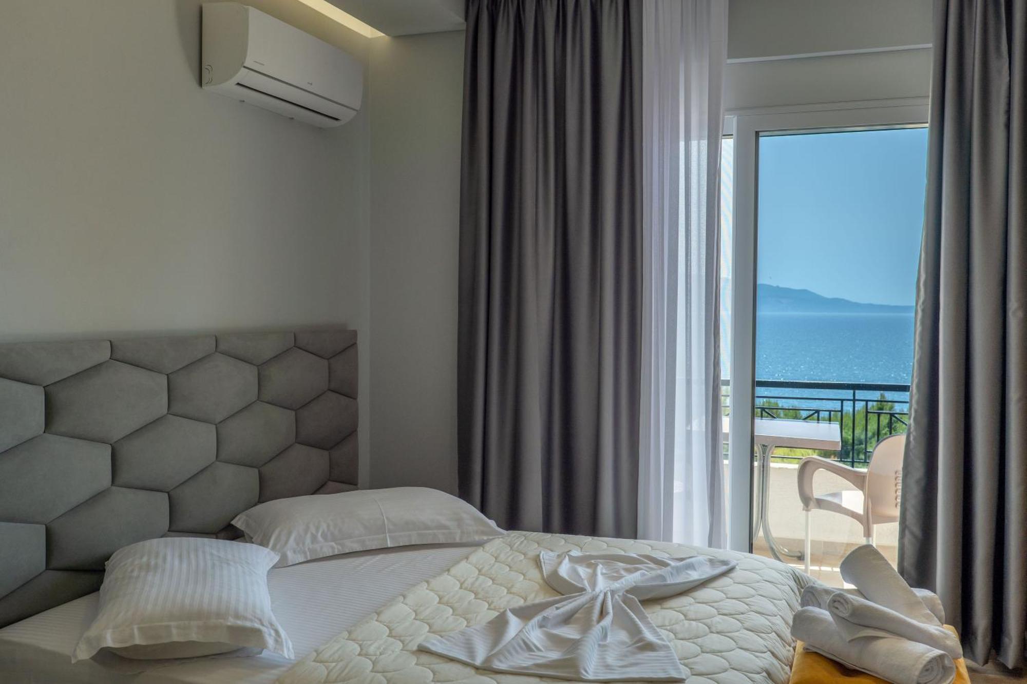 Sunkised Hotel Sarandë Exterior foto